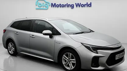 Used Suzuki Swace 140 HP (102 kW) 2023 Estate