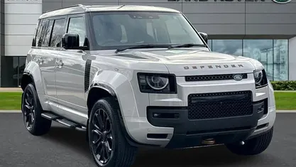 Used Land Rover Defender HSE 300 HP (220 kW) 2024 SUV