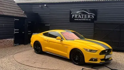 Used Ford Mustang GT 416 HP (305 kW) 2016 Yellow Coupe