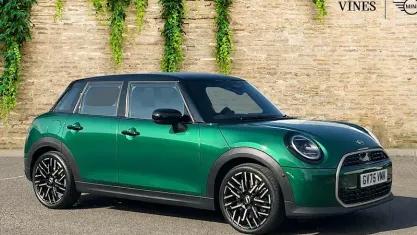Used Mini Cooper Exclusive 150 kW (204 HP) 2026 Green Hatchback