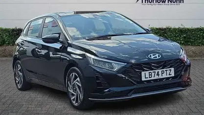 Used Hyundai i20 Advanced 101 HP (74 kW) 2024 Black Hatchback