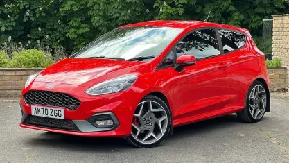 Used Ford Fiesta ST 200 HP (147 kW) 2021 Red Hatchback