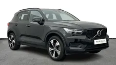 Black Used 2022 Volvo XC40 R-Design SUV | £25,750 (Fair price)