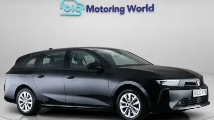 Used Vauxhall Astra Design Edition 131 HP (96 kW) 2025 Estate