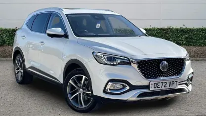 Begagnad MG HS Exclusive 258 HK (189 kW) 2022 Vit SUV