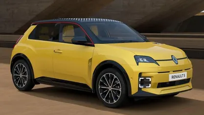 New 2025 Renault 5 E-Tech Iconic Hatchback | £23,920 (Fair price)