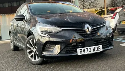 Used Renault Clio Evolution 90 HP (66 kW) 2023 Hatchback