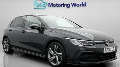 Used VW Golf VIII R-line 131 HP (96 kW) 2024 Hatchback