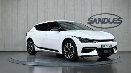 Usado Kia EV6 GT-Line 167 kW (228 CV) 2023 Blanco SUV