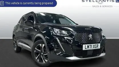 Used Peugeot 2008 Allure Premium 131 HP (96 kW) 2022 SUV