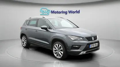 Begagnad Seat Ateca XCELLENCE Lux 150 HK (110 kW) 2020 Grå SUV