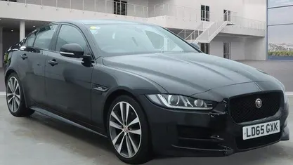 Used Jaguar XE R-Sport 179 HP (131 kW) 2019 Sedan