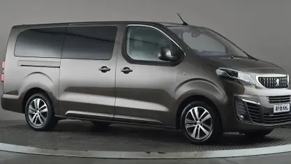 Usado Peugeot Traveller Allure 150 HP (110 kW) 2020 Monovolume