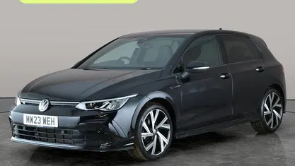 Used VW Golf VIII R-line 150 HP (110 kW) 2023 Hatchback