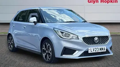 Used MG MG3 Exclusive 106 HP (77 kW) 2023 Silver Hatchback