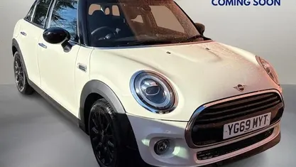 Used Mini Cooper Classic 136 HP (100 kW) 2019 White Hatchback