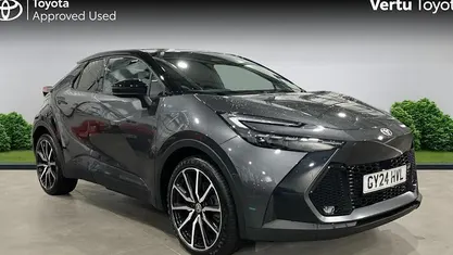 Used 2025 Toyota C-HR Sport SUV | £29,081 (Fair price)