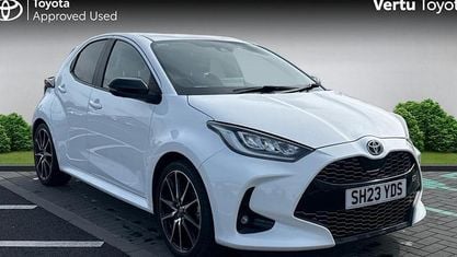 Używany Toyota Yaris Hybrid Sport 116 KM (85 kW) 2023 Biały Hatchback