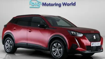 Usado Peugeot 2008 Active+ 101 CV (74 kW) 2023 Rojo SUV