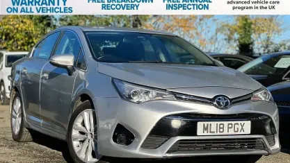 Used Toyota Avensis Active 111 HP (81 kW) 2018 Silver Sedan