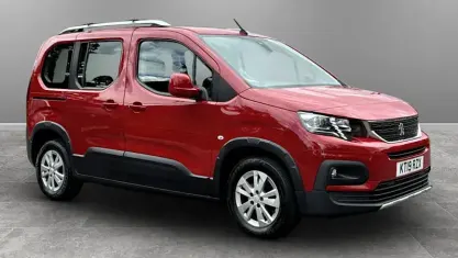 Used Peugeot Rifter Allure 131 HP (96 kW) 2019 Red MPV