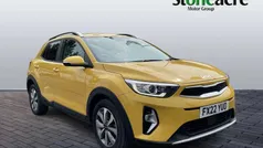 Yellow Used 2022 Kia Stonic 2 SUV | £15,490 (Fair price)