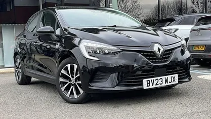 Used Renault Clio V Evolution 90 HP (66 kW) 2023 Hatchback