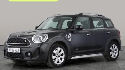 Used Mini Cooper S Classic 220 HP (161 kW) 2022 Black Hatchback