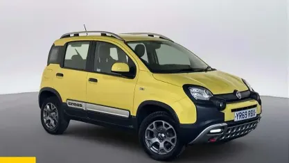 Used Fiat Panda Cross Cross 90 HP (66 kW) 2019 Yellow Hatchback