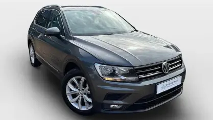 Usado VW Tiguan SE 125 HP (91 kW) 2018 Cinzento SUV