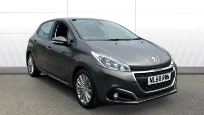 Gebraucht Peugeot 208 Signature Sky 82 PS (60 kW) 2018 Grau Kleinwagen