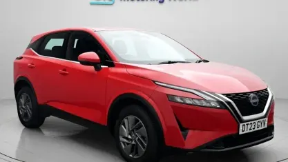 Used Nissan Qashqai Acenta Premium 158 HP (116 kW) 2023 Red SUV
