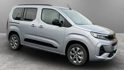 New Vauxhall Combo Ultimate 100 kW (136 HP) 2026 MPV