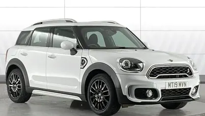 Used Mini Cooper S Countryman Sport 192 HP (141 kW) 2019 White SUV