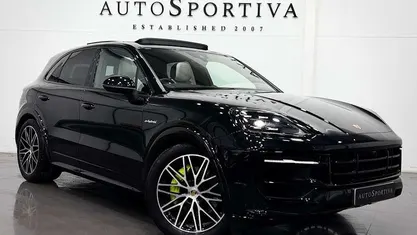 Begagnad Porsche Cayenne 470 HK (345 kW) 2025 SUV