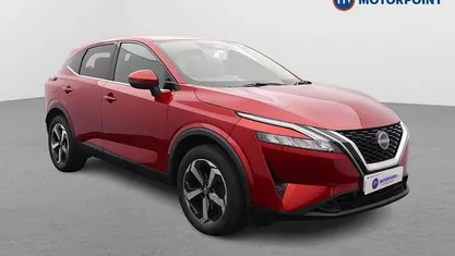 Red Used 2022 Nissan Qashqai N-Connecta SUV | £17,949 (Fair price)