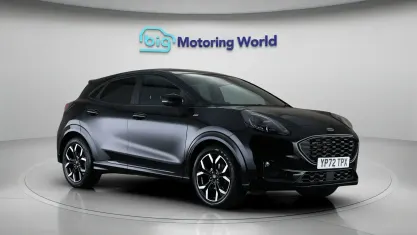 Second-hand Ford Puma ST-Line X 125 CP (91 kW) 2022 Negru SUV