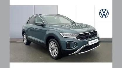 Used VW T-Roc Match 150 HP (110 kW) 2025 Blue SUV