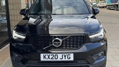 Used Volvo XC40 R-Design 190 HP (139 kW) 2020 Black SUV