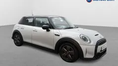 Used 2022 Mini Cooper S Classic Hatchback | £17,499 (Fair price)