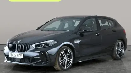 Usado BMW 118 M Sport 136 HP (100 kW) 2023 Preto Citadino