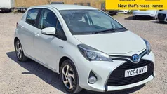 Used 2016 Toyota Yaris Hybrid Hatchback | £8,180 (Fair price)