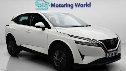 Used Nissan Qashqai Acenta Premium 140 HP (102 kW) 2023 White SUV