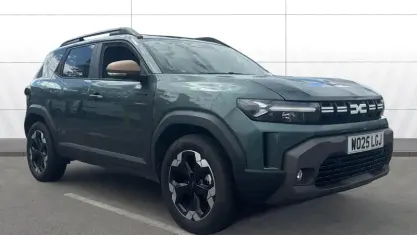 Used Dacia Duster Extreme 143 HP (105 kW) 2025 Green SUV