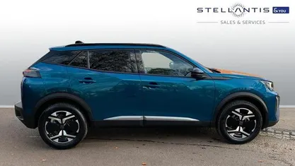 Used Peugeot 2008 Allure 101 HP (74 kW) 2024 SUV