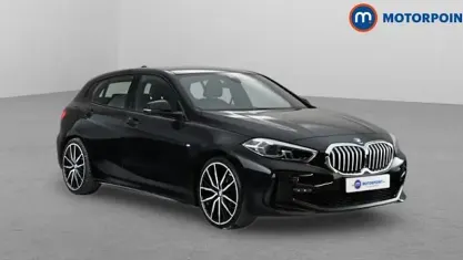 Begagnad BMW 118 M Sport 136 HK (100 kW) 2024 Halvkombi