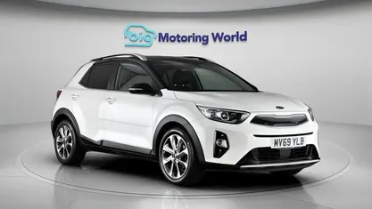 Used Kia Stonic 120 HP (88 kW) 2019 White SUV