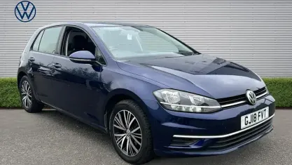 Used VW Golf VII SE 125 HP (91 kW) 2018 Blue Hatchback