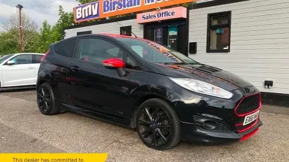 Used Ford Fiesta Zetec 140 HP (102 kW) 2015 Black Hatchback