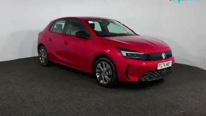 Używany Vauxhall Corsa Design Edition 75 KM (55 kW) 2024 Czerwony Hatchback